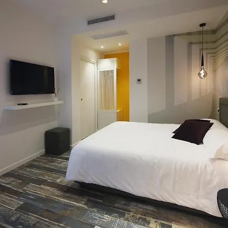 住宿加早餐酒店 Interno 7 3*